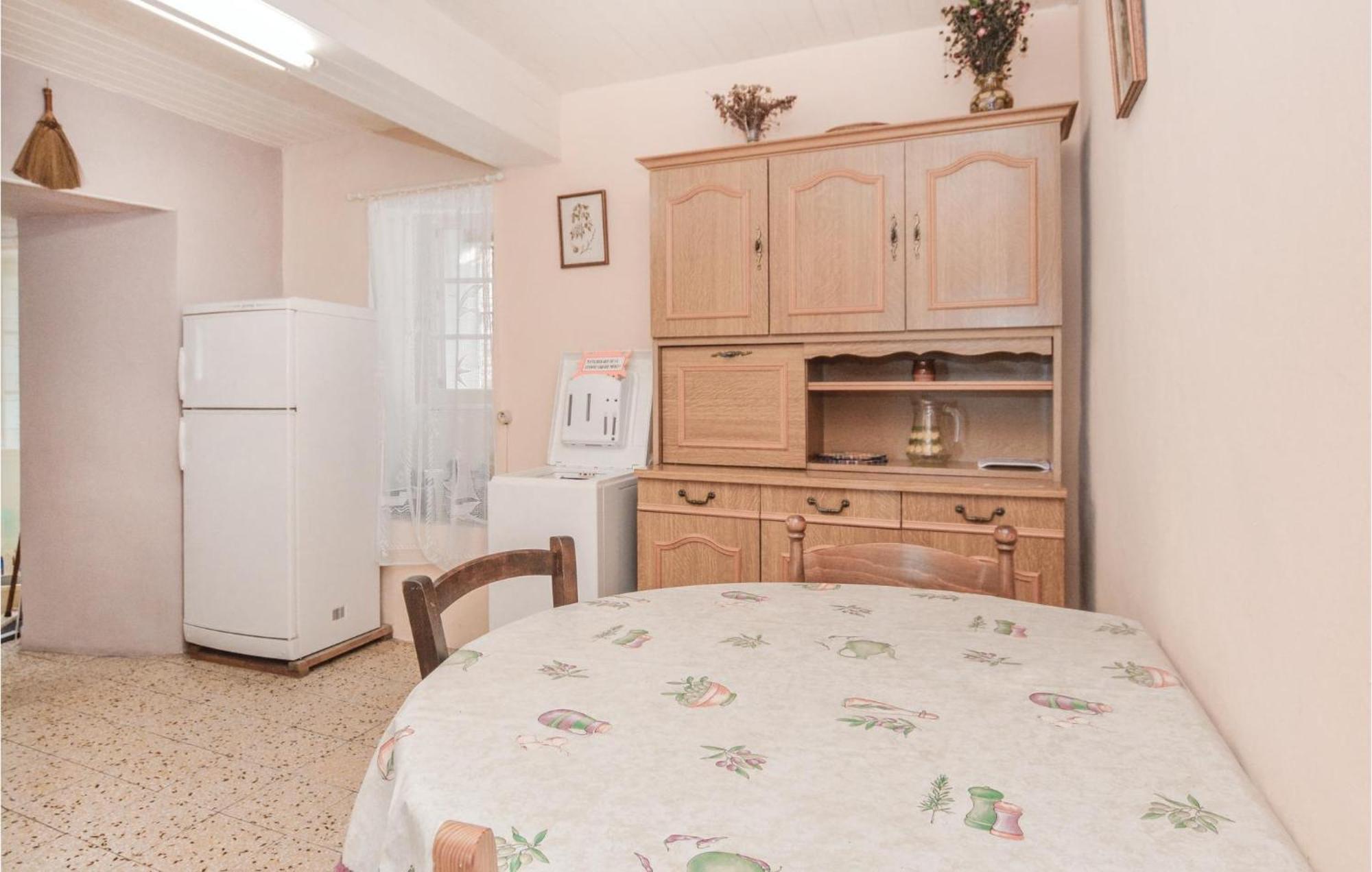 Lovely Apartment In Pietranera With Wifi Luaran gambar