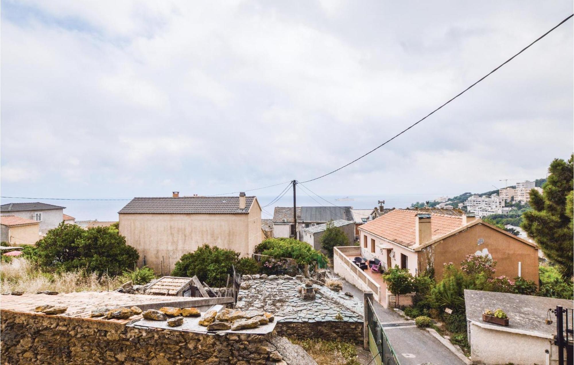 Lovely Apartment In Pietranera With Wifi Luaran gambar