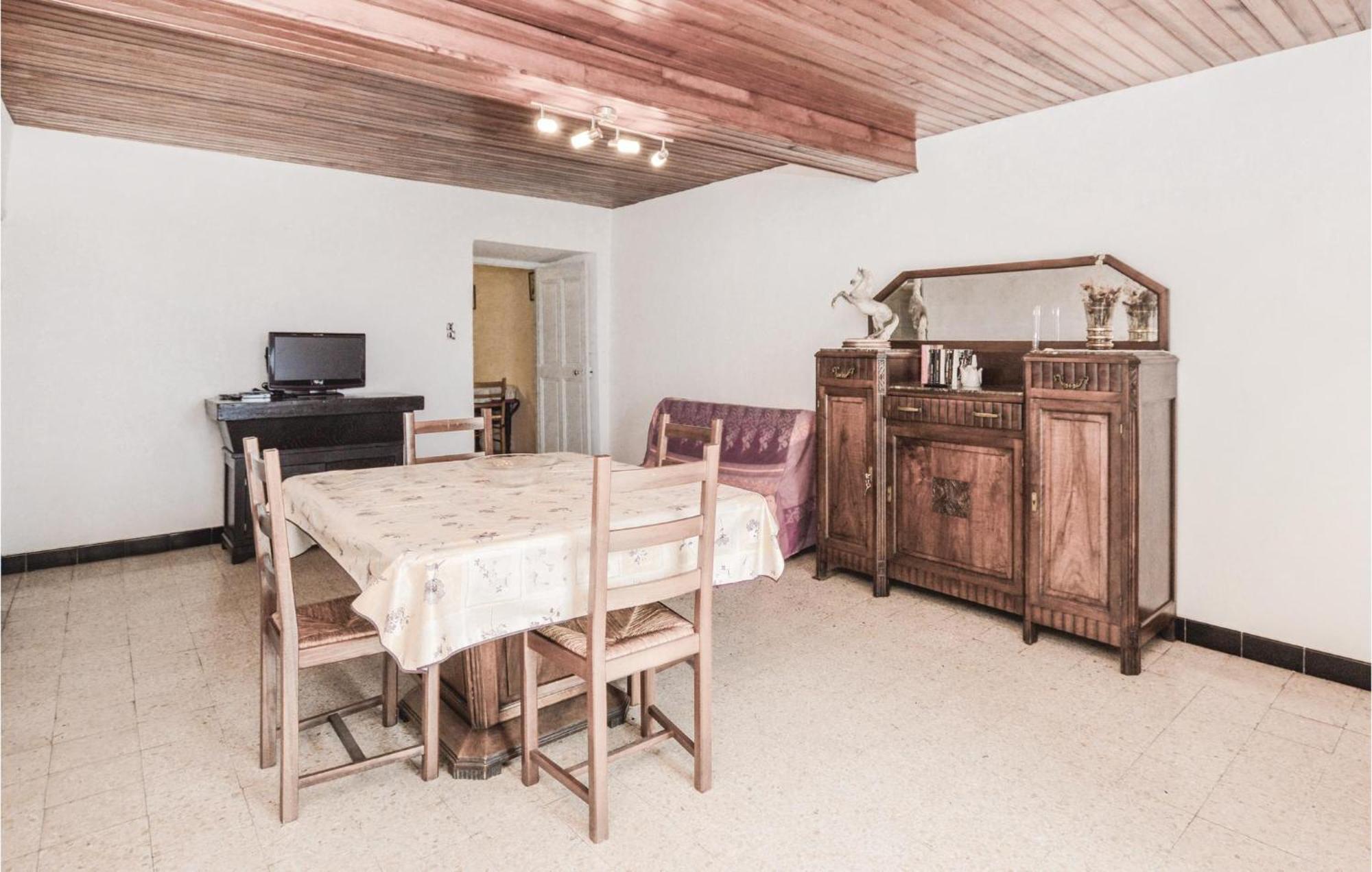 Lovely Apartment In Pietranera With Wifi Luaran gambar